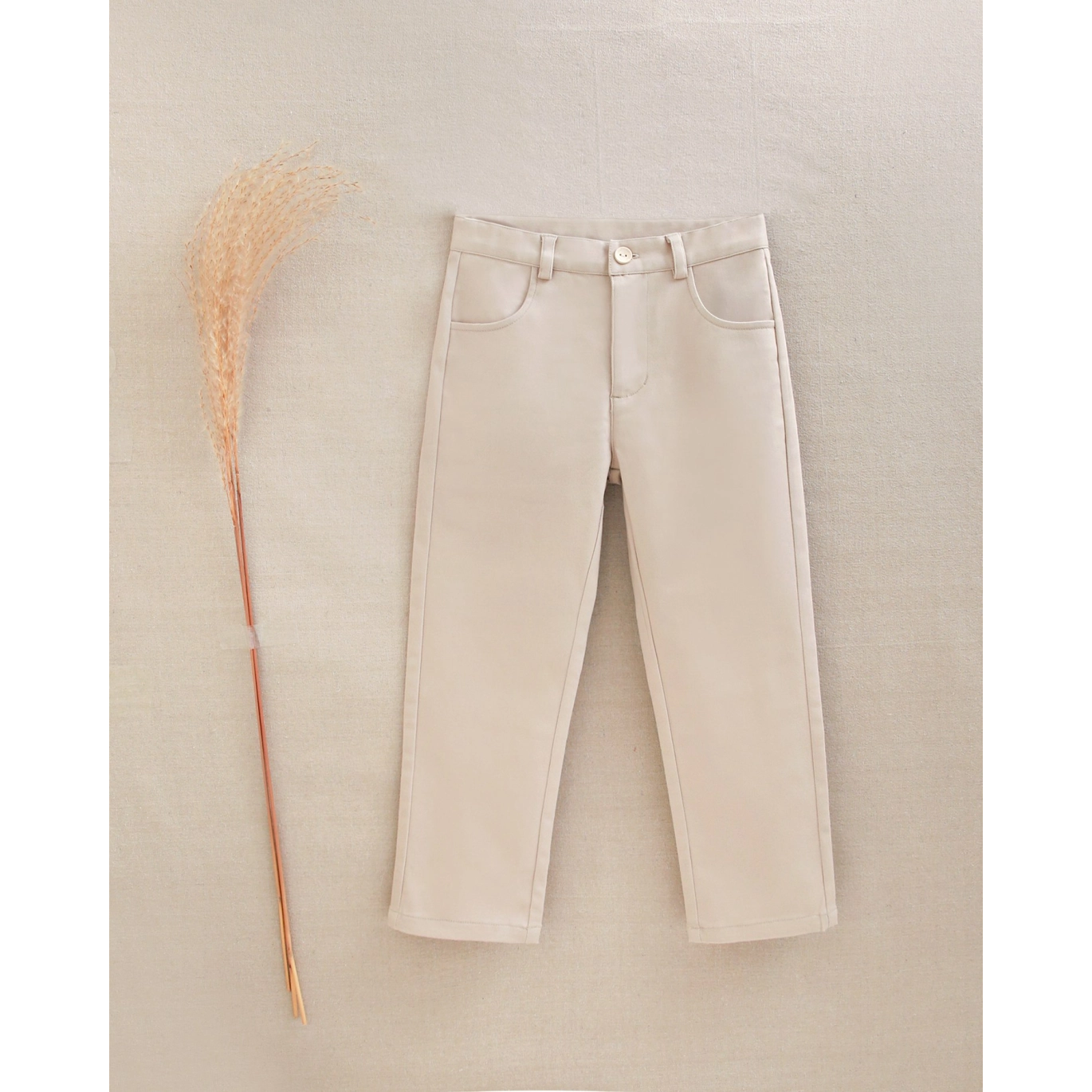 Pantalón de niño largo en beige grisáceo claro