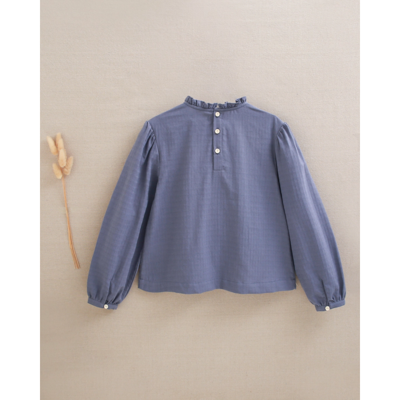 Blusa de niña azul con smock rosa | Dadati 2