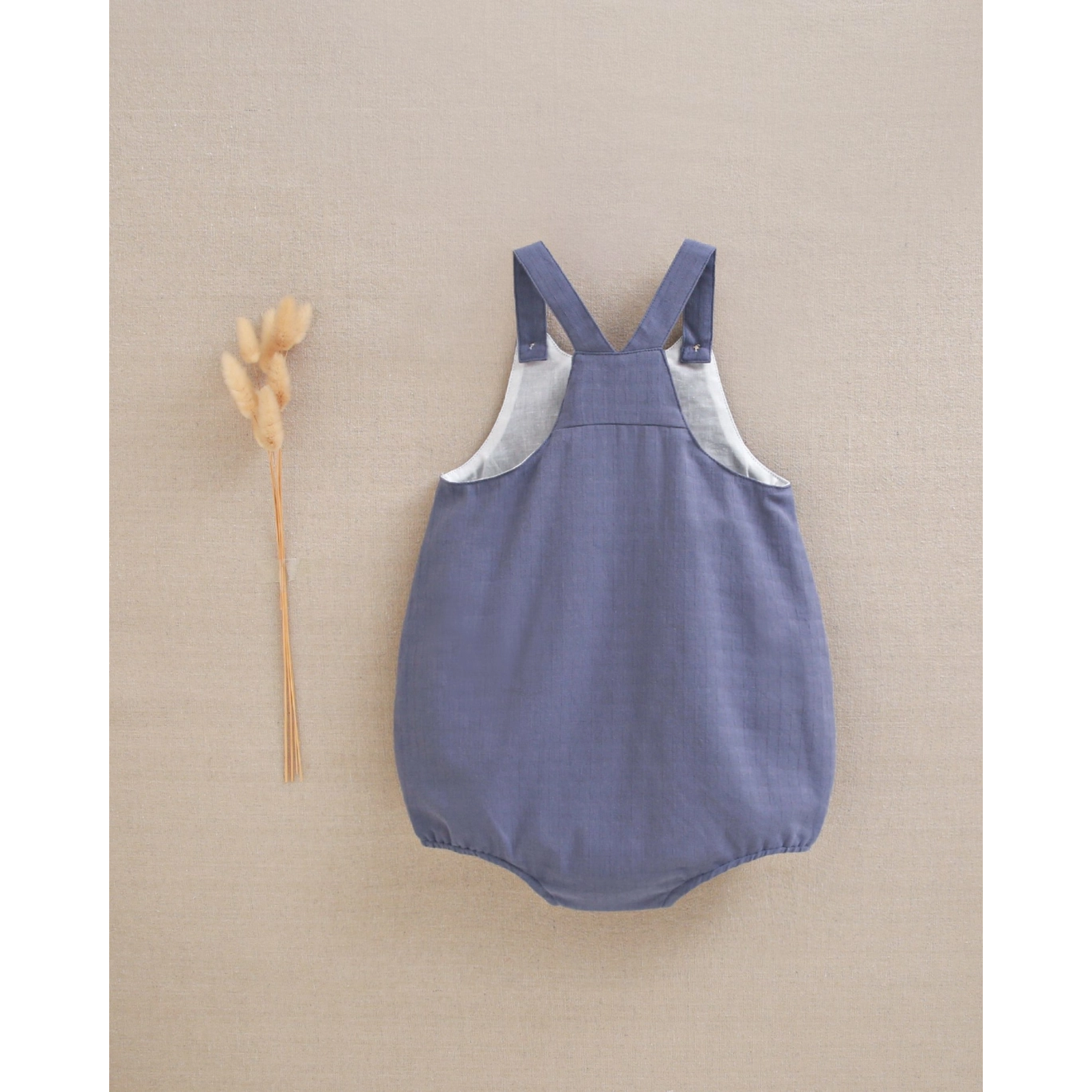 Ranita de bebé niño azul de tirantes con bolsillo delantero 2