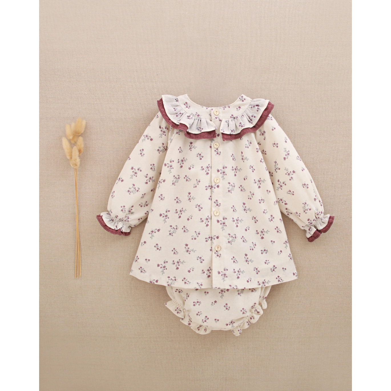 Vestido de bebé niña estampado floral con detalle de pompón 2