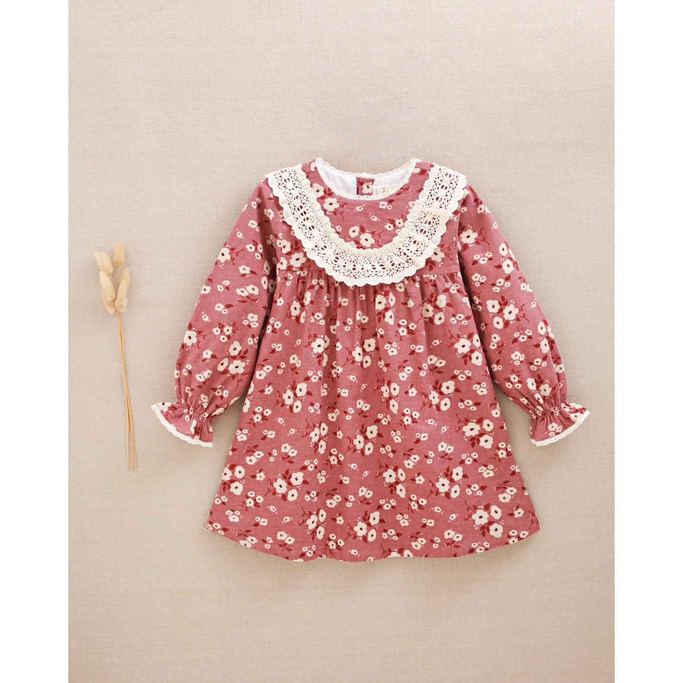 Vestido de niña rosa con flores | Dadati