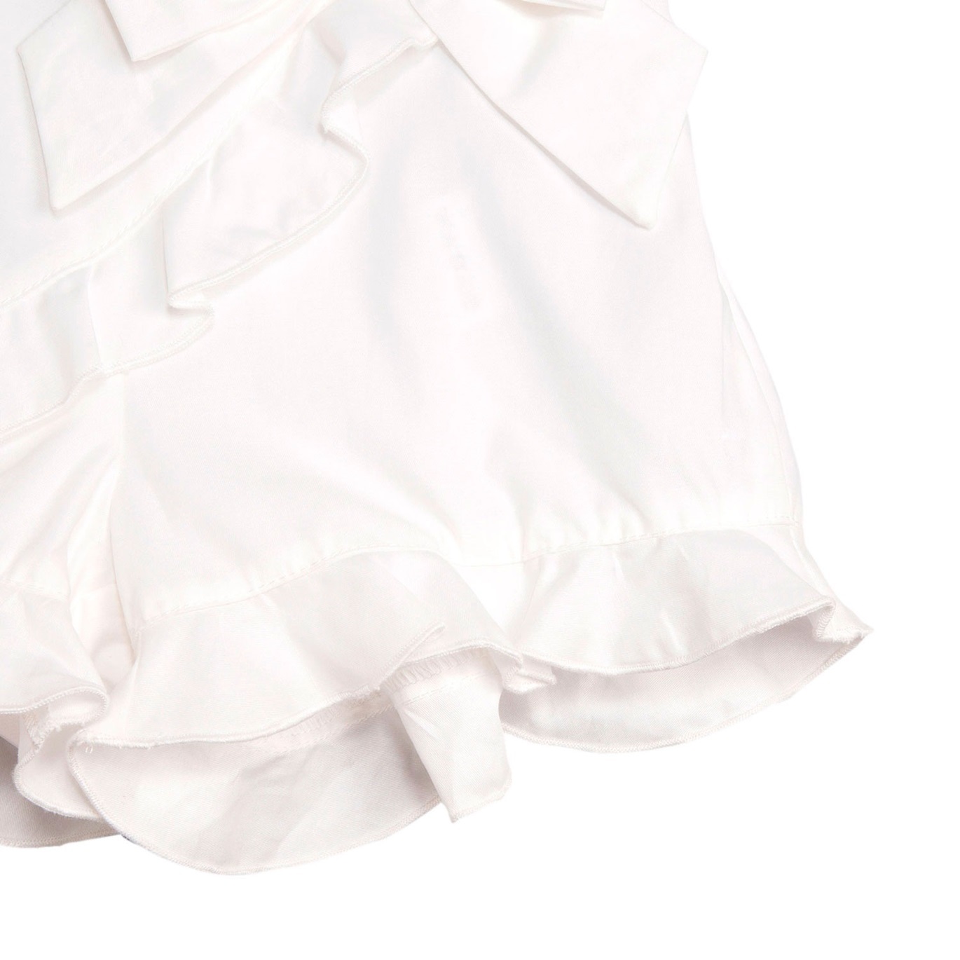 Imagen de Falda pantalón de niña en blanco con volante