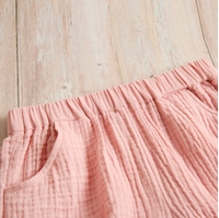 Imagen de Conjunto niña blusa estampados limones y short de rosa bambula