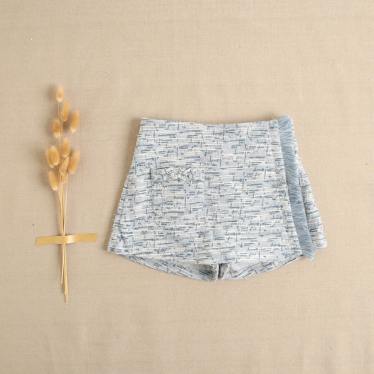 Imagen de Falda pantalón de niña teen tejido tweed azul con flecos