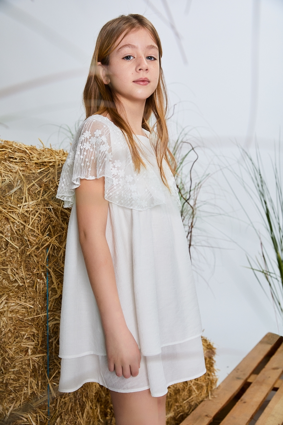 Imagen de Vestido niña de ceremonia con encaje bordado blanco