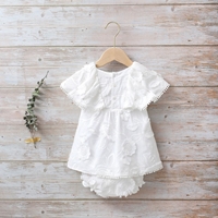 Imagen de Vestido bebé Dalía blanco con manga capa