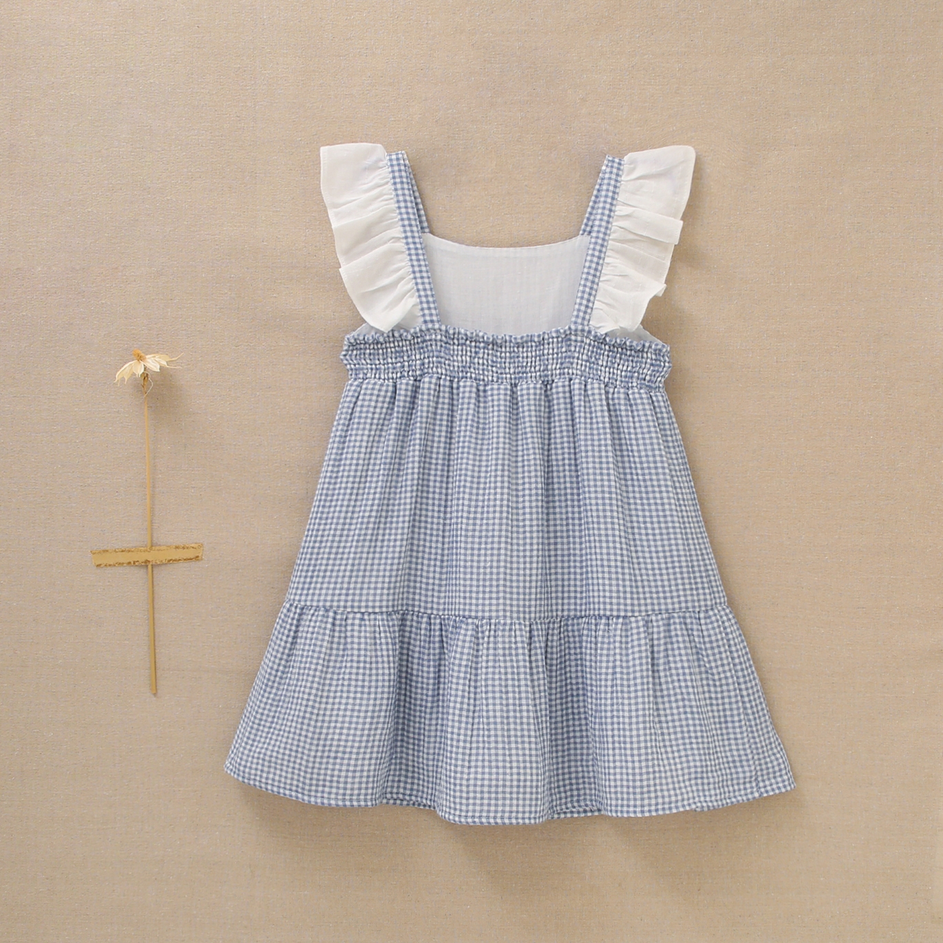 Imagen de Vestido de niña en cuadros vichy azules y blancos