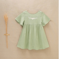 Imagen de Vestido de niña en lino verde manzana