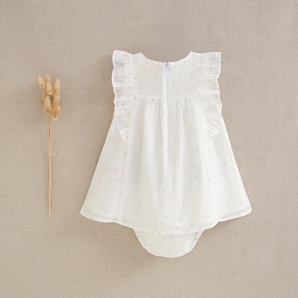 Imagen de Vestido de bebé niña con braguita en blanco y estrellas