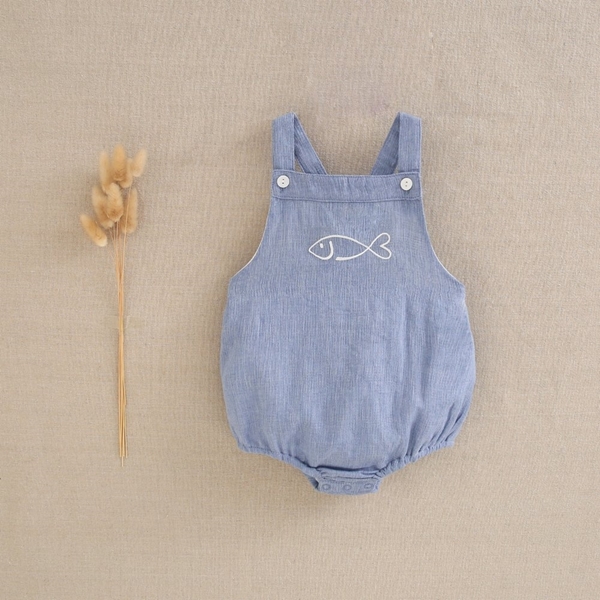 Imagen de Ranita de bebé azul bordado pez