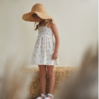 Imagen de Vestido de niña  de tirantes y nido de abeja
