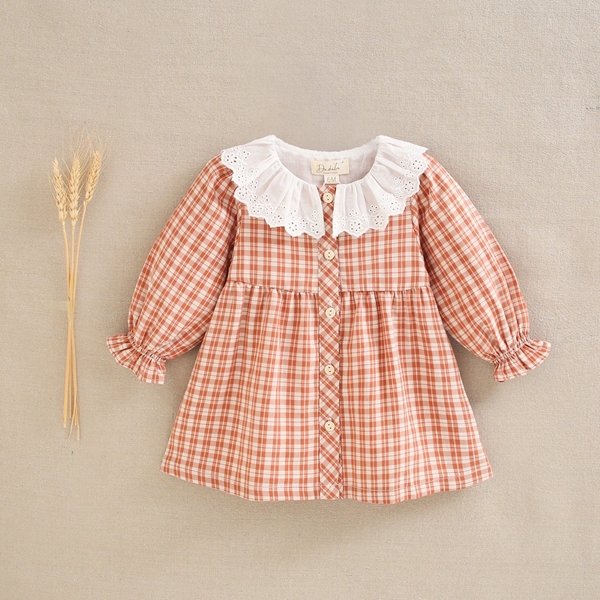 Imagen de Vestido de bebé niña de cuadros bicolor caldera y blanco con cuello volante