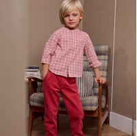 Imagen de Camisa de niño de cuadros bicolor rojo y blanco con bolsillo delantero