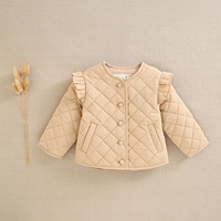 Imagen de Conjunto de niña de vestido de cuadros vichy rosa y blanco con chaqueta acolchada camel 