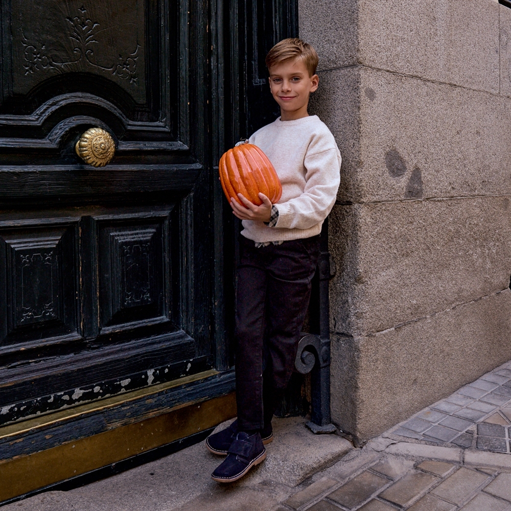 Imagen de Pantalón de niño en negro tipo chino