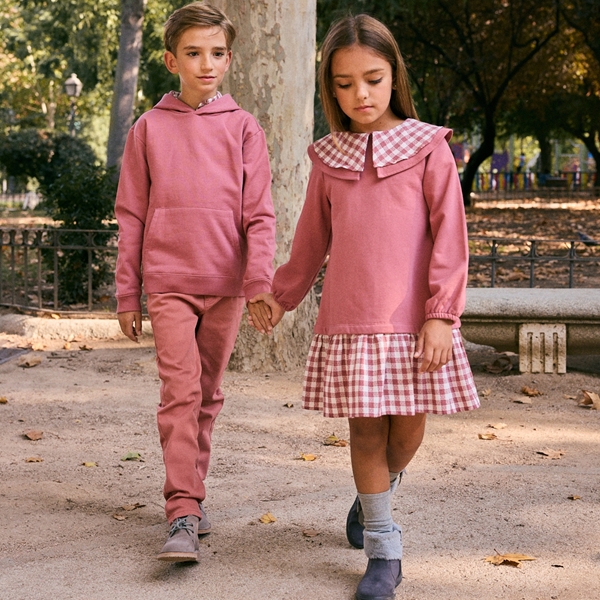 Imagen de Pantalón chino de niño en color granate lavado