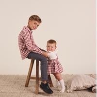 Imagen de Camisa de niño en cuadros vichy en rosa y blanco